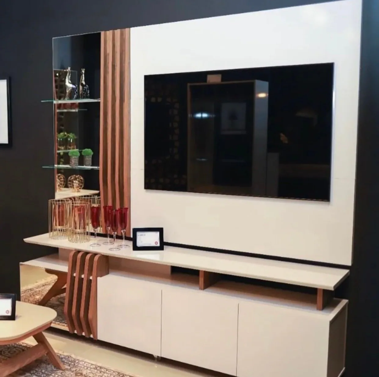 Painel + Bancada até 55″ Donna Off White/Demolição – DJ MÓVEIS