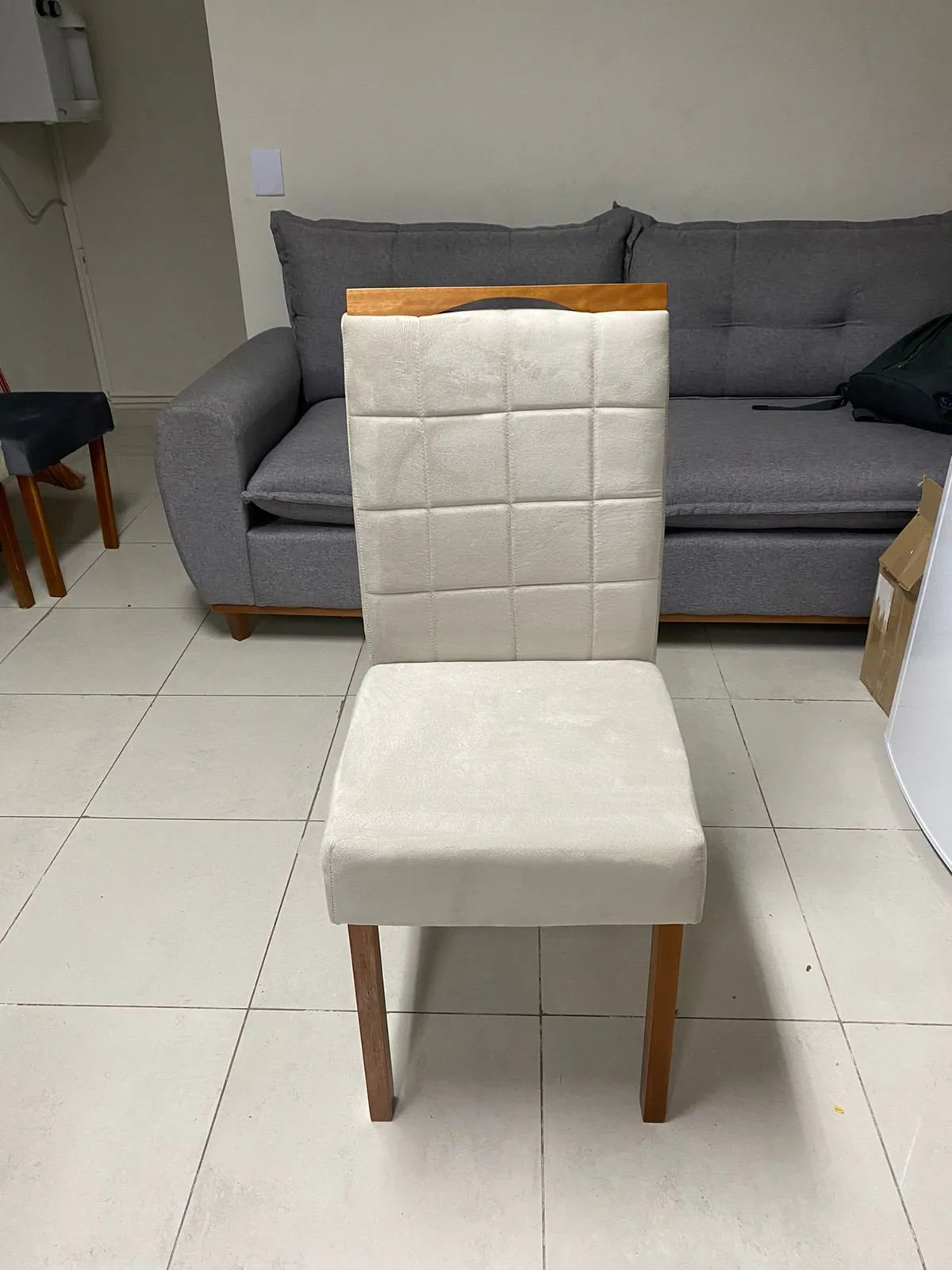 Kit 2 Cadeiras Roma Mel/Veludo Bege – OURO DECOR