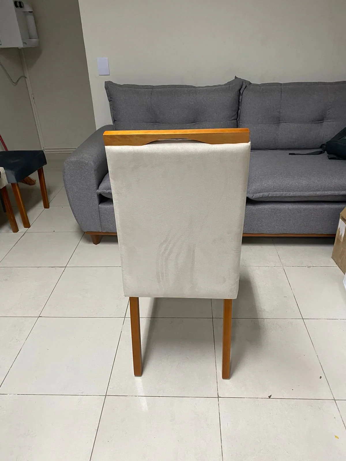 Kit 2 Cadeiras Roma Mel/Veludo Bege – OURO DECOR