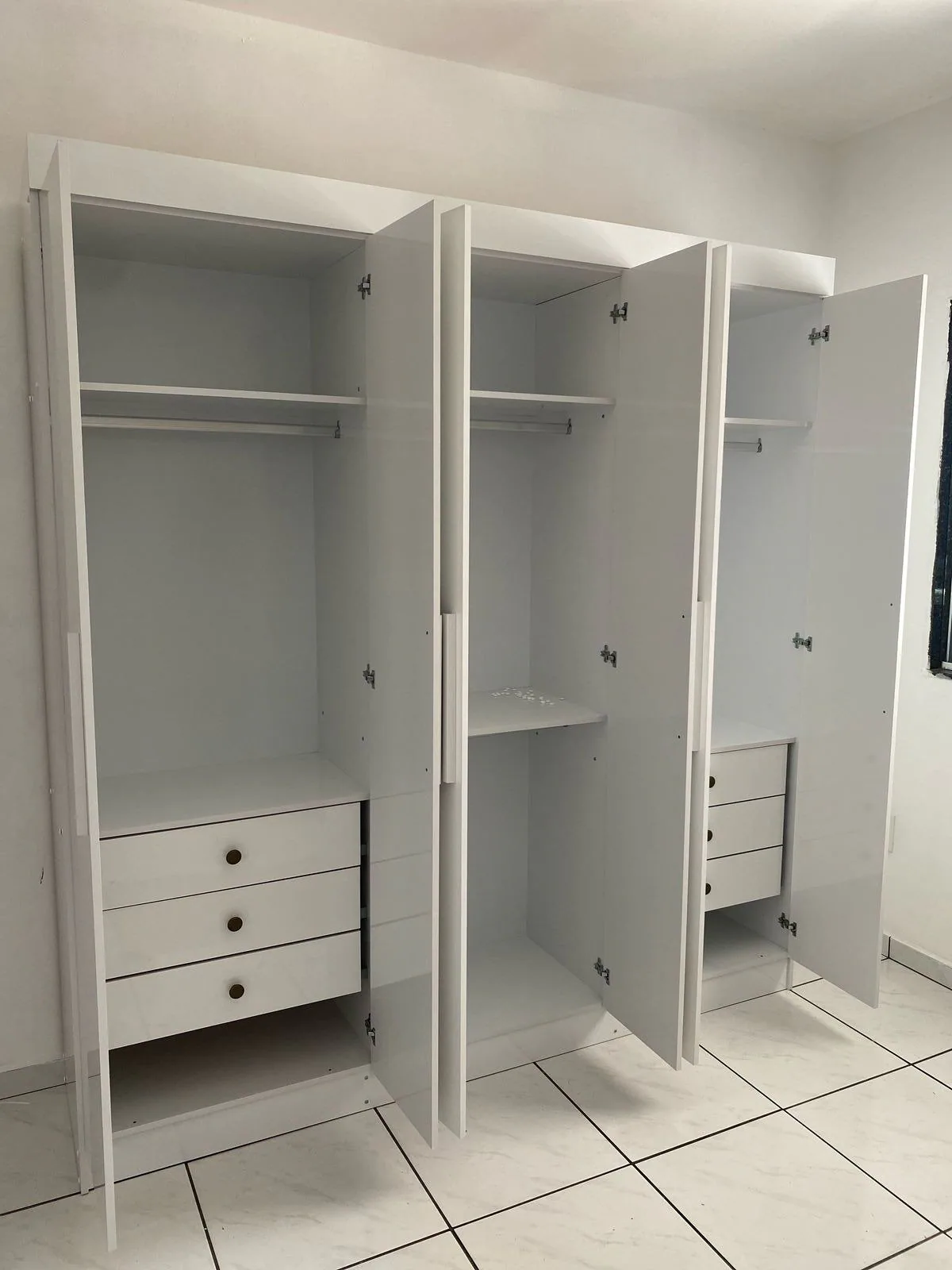 Guarda-Roupa 6 Portas Colibri 2,06 m Branco – D’DORO MÓVEIS