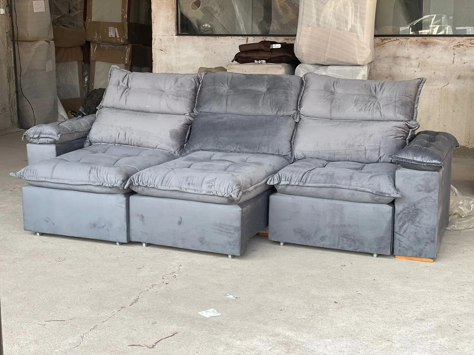 Sofá Retrátil e Reclinável Imperial 2,75 m Veludo Jolie Cinza 08 – IMPERIAL DECOR