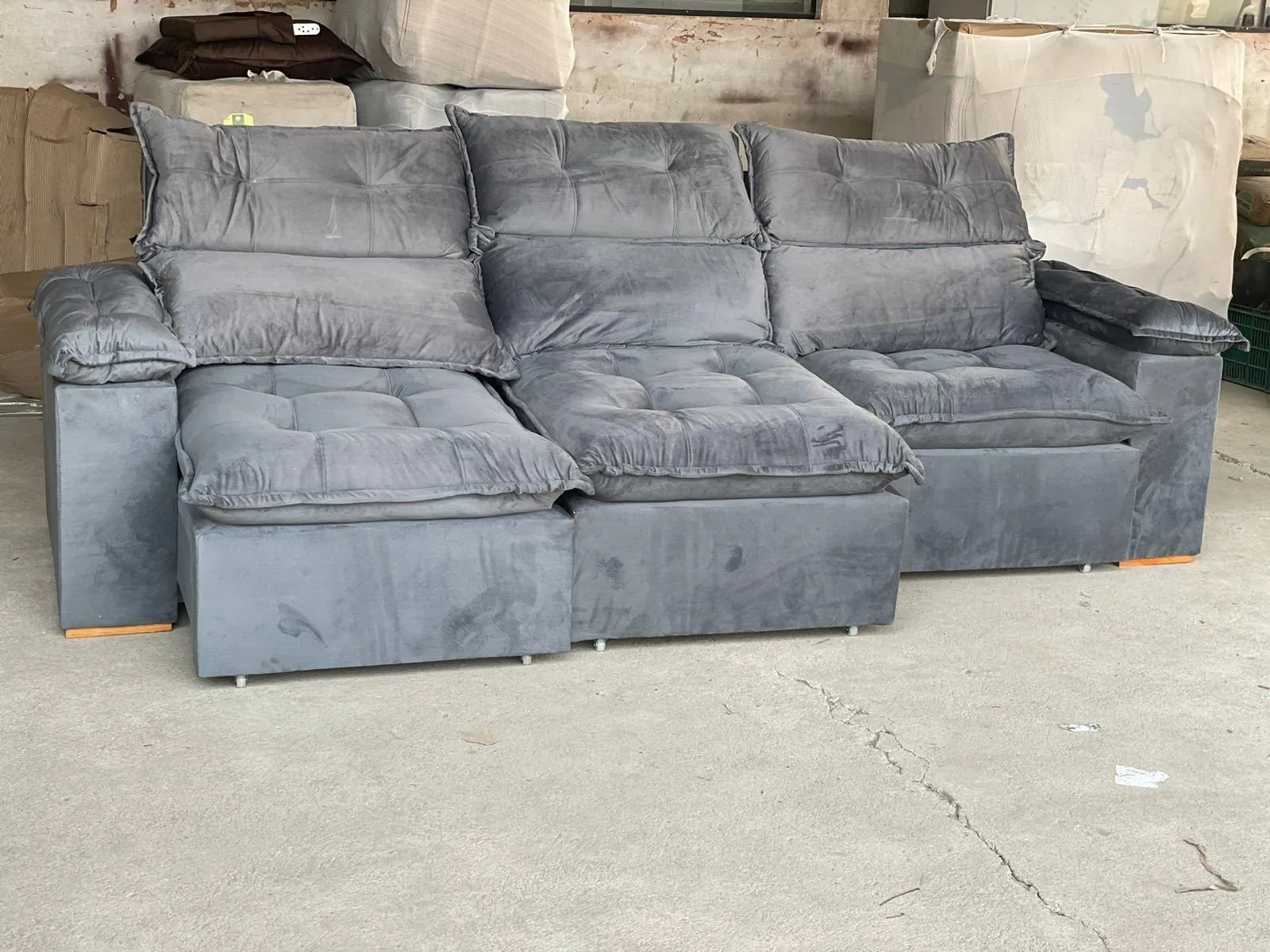 Sofá Retrátil e Reclinável Imperial 2,75 m Veludo Jolie Cinza 08 – IMPERIAL DECOR