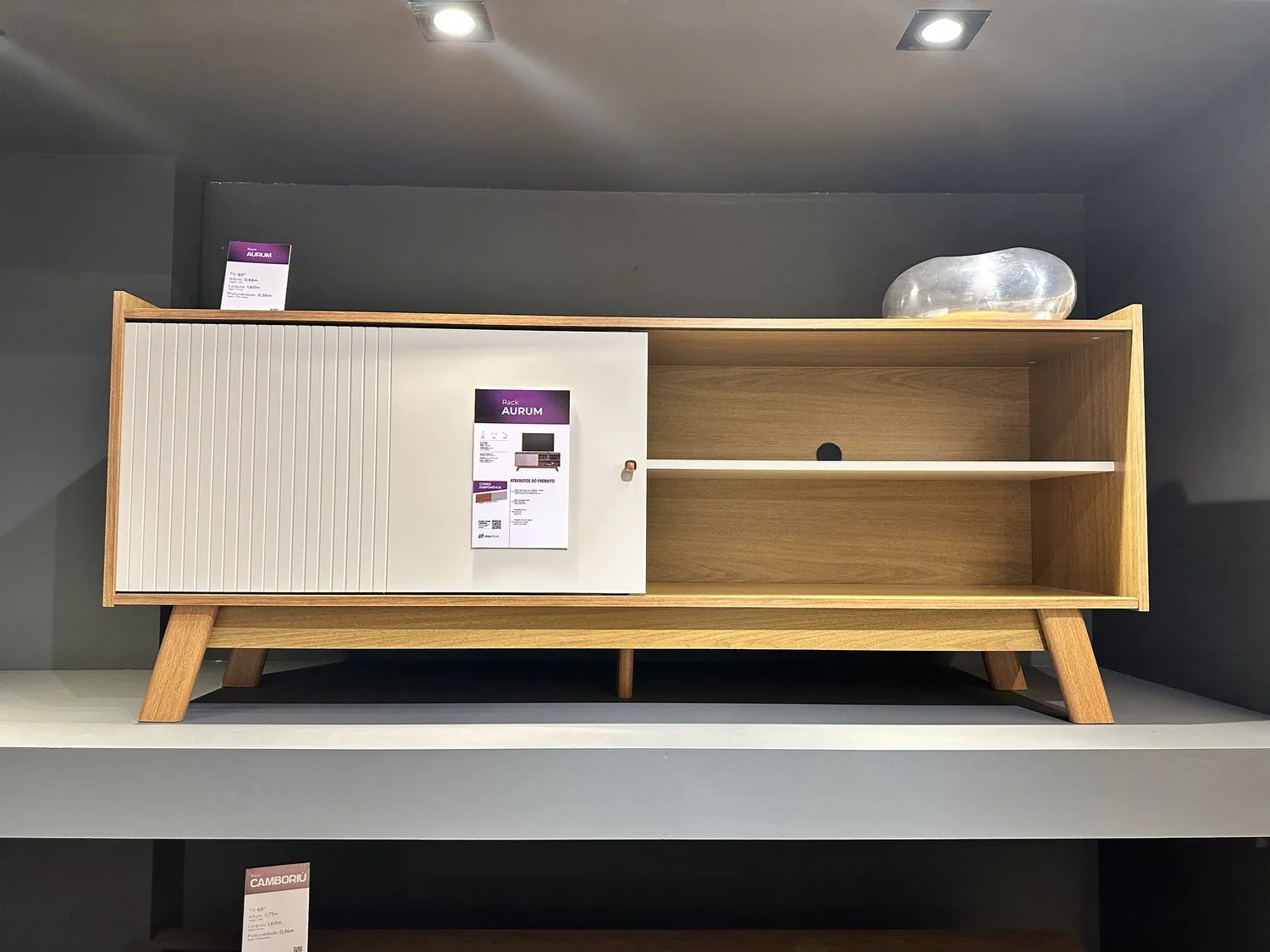 Rack até 65″ Aurum Nature/Off White – LINEA BRASIL