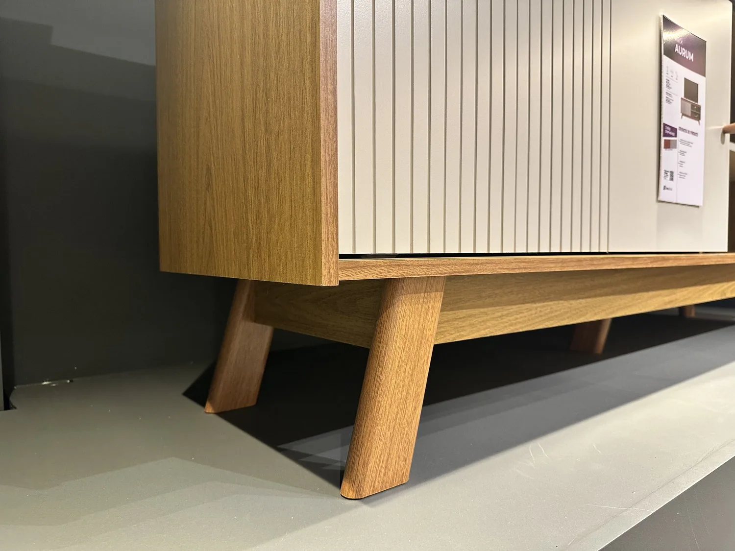 Rack até 65″ Aurum Nature/Off White – LINEA BRASIL