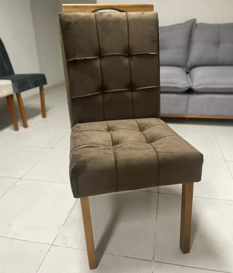 Mesa Classic 160 Cinamomo Laminado com 6 Cadeiras Sophia Veludo Marrom – CEL MÓVEIS + WM DECOR